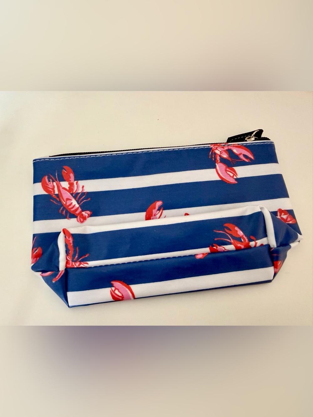 π¦ Scout Twiggy Cosmetic Case NWOT Lobster Print - Picture 2 of 4